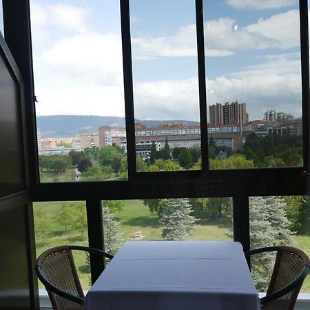 Alojamientos Pamplona Bagian luar foto